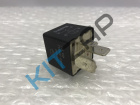 ����  